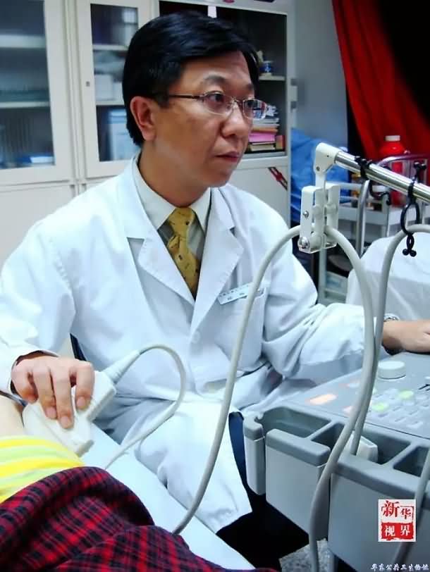 天津市第三中心医院主任医师经翔获得“白求恩奖章”